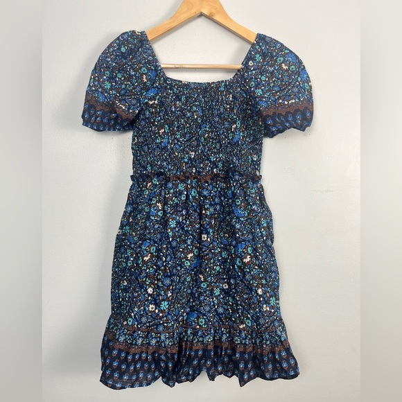 Vineyard Vines Girls puff sleeve Smocked dress fenwick paisley navy size 10-12 - Picture 11 of 11